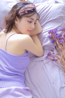 长在面包树上的女人